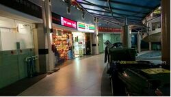 Elias Mall (D18), Retail #557183261